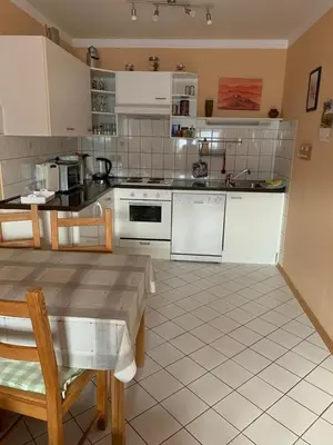 Küche/Küchenzeile in der Unterkunft Sonnigesüdeifel