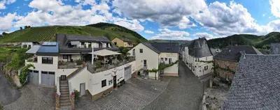 Ein allgemeiner Bergblick oder ein Berglick von der Ferienwohnung aus