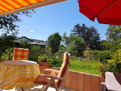Ein Garten an der Unterkunft FeWo Sonnenblume mit sauna