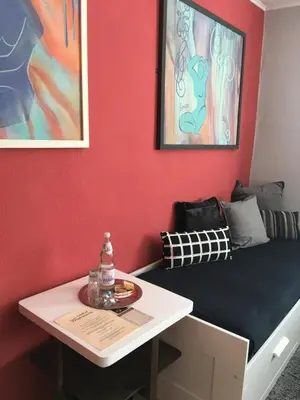 Ein Sitzbereich in der Unterkunft Gasthof zur alten Feuerwache