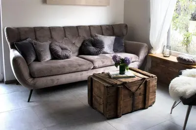 Ein Sitzbereich in der Unterkunft Zur alten Rebe Ferienhaus und Weingut