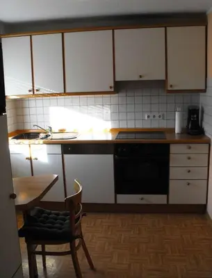 Küche/Küchenzeile in der Unterkunft Ferienwohnung Thielen - Waldrach/Ruwertal