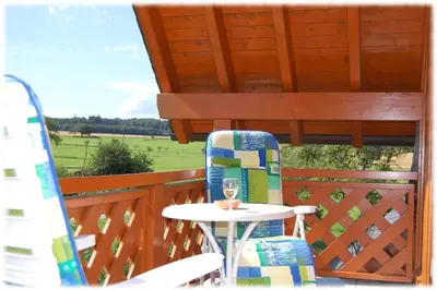Ein Balkon oder eine Terrasse in der Unterkunft Ferienwohnung Hunsrück