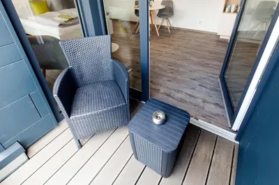 Ein Sitzbereich in der Unterkunft Boardinghouse Morbach