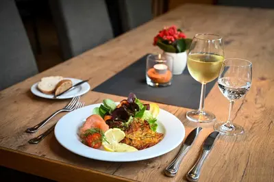 Essen im Hotel oder in der Nähe