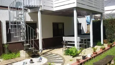 Ein Garten an der Unterkunft Haus Waldesruh