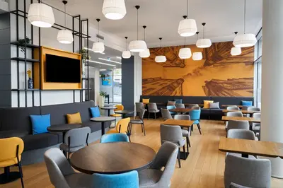 Ein Sitzbereich in der Unterkunft Four Points Flex by Sheraton Koblenz
