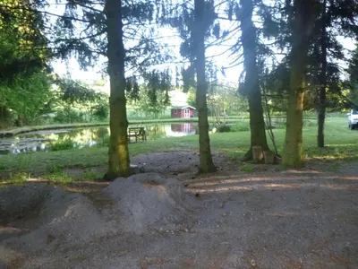 Ein Garten an der Unterkunft Brigitte Karst