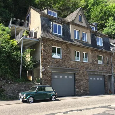 Das Gebäude in dem sich die Ferienwohnung befindet