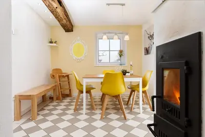 Ein Sitzbereich in der Unterkunft Auszeit-Eifel Eifelhaus 