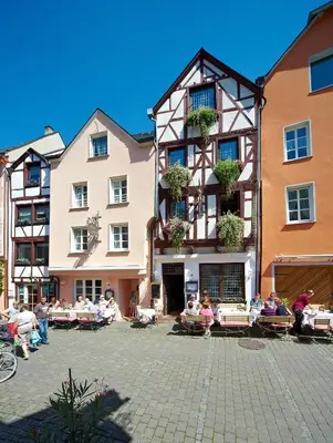 Das Gebäude in dem sich die Pension befindet