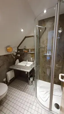 Ein Badezimmer in der Unterkunft Hotel Zum Anker-THULLs Restaurant