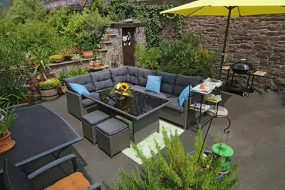 Ein Garten an der Unterkunft Alte Weinbauschule