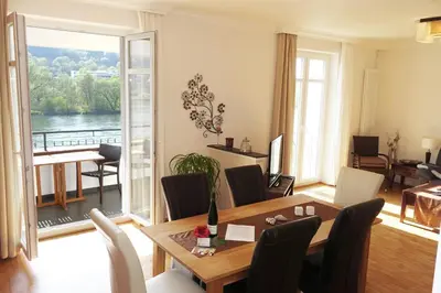 Blick auf einen Fluss in der Nähe der Ferienwohnung