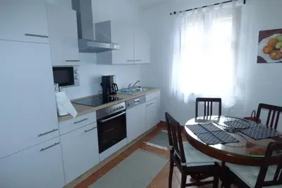 Küche/Küchenzeile in der Unterkunft Georgs Ferienhaus