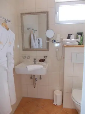 Ein Badezimmer in der Unterkunft Hotel Garni Rheinpracht