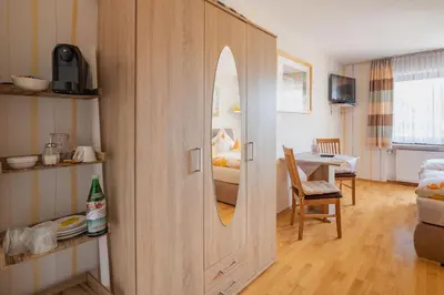 Ein Sitzbereich in der Unterkunft Landhaus Heimisch Bed & Breakfast