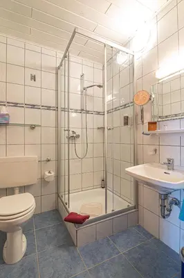 Ein Badezimmer in der Unterkunft Landhaus Heimisch Bed & Breakfast