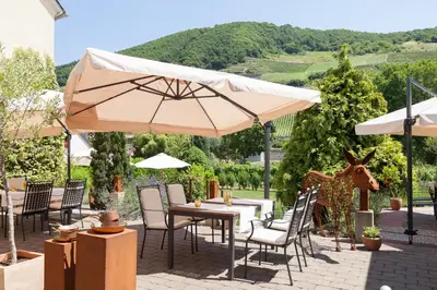 Ein allgemeiner Bergblick oder ein Berglick von des Hotels aus