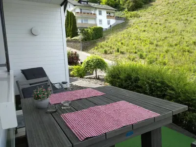 Ein Garten an der Unterkunft Talblick I