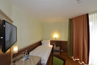 TV/Unterhaltungsangebot in der Unterkunft Rheinhotel Larus
