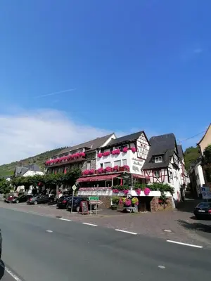 Ein allgemeiner Bergblick oder ein Berglick von des Hotels aus