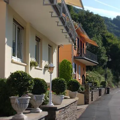 Das Gebäude in dem sich die Ferienwohnung befindet