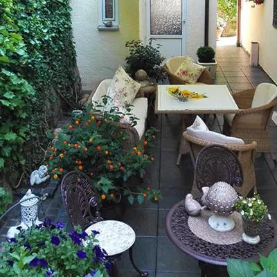 Ein Garten an der Unterkunft Haus Schönblick