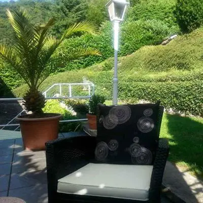 Ein Garten an der Unterkunft Haus Schönblick