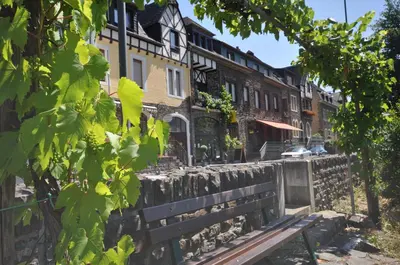 Das Gebäude in dem sich das Bed & Breakfast befindet