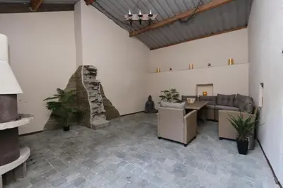 Ein Sitzbereich in der Unterkunft Ferienhaus Moselgasse