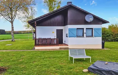 Ein Garten an der Unterkunft Ferienhaus 10 In Thalfang