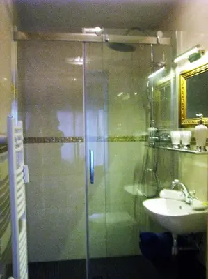 Ein Badezimmer in der Unterkunft Héritage B&B