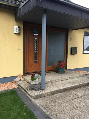 Das Gebäude in dem sich die Ferienwohnung befindet