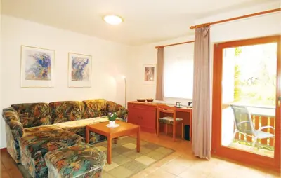 Ein Sitzbereich in der Unterkunft Ferienhaus 22 In Thalfang