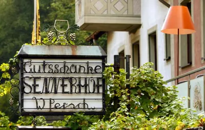 Ein Zertifikat, Auszeichnung, Logo oder anderes Dokument, das in der Unterkunft Gutsschänke Sennerhof ausgestellt ist