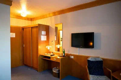 TV/Unterhaltungsangebot in der Unterkunft Hotel Gülser Weinstube