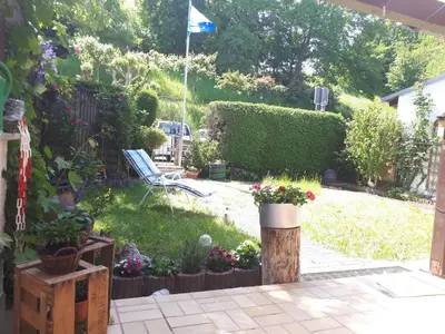 Ein Garten an der Unterkunft Hostel Bad Salzig