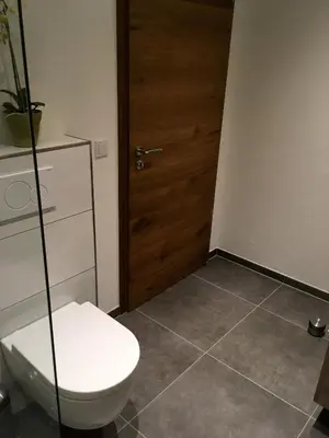 Ein Badezimmer in der Unterkunft LindenOne
