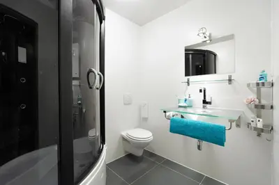 Ein Badezimmer in der Unterkunft Haus am Berg