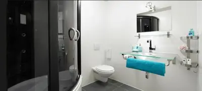 Ein Badezimmer in der Unterkunft Haus am Berg