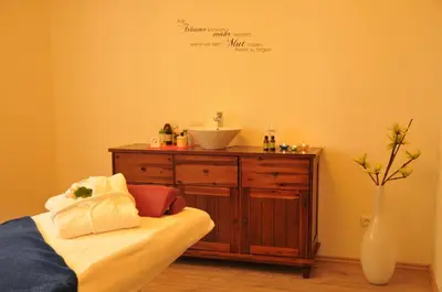 Ein Bett oder Betten in einem Zimmer der Unterkunft Vulkanhotel balance&selfness ***S