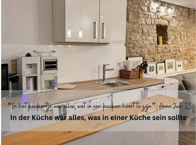 Küche/Küchenzeile in der Unterkunft Living-in-History: Historischer Charme und Design