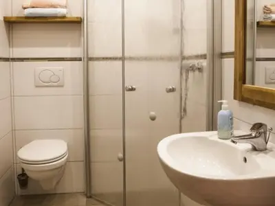 Ein Badezimmer in der Unterkunft Das Gästehaus in Valwig