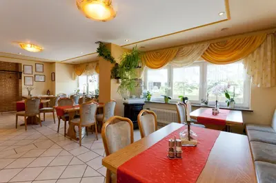 Ein Sitzbereich in der Unterkunft Hotel-Restaurant Birgeler Hof