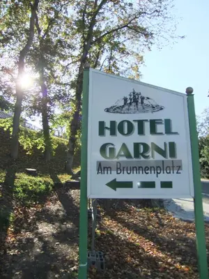Ein Zertifikat, Auszeichnung, Logo oder anderes Dokument, das in der Unterkunft Hotel garni Am Brunnenplatz ausgestellt ist