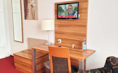 TV/Unterhaltungsangebot in der Unterkunft Hotel Café Konditorei Köppel