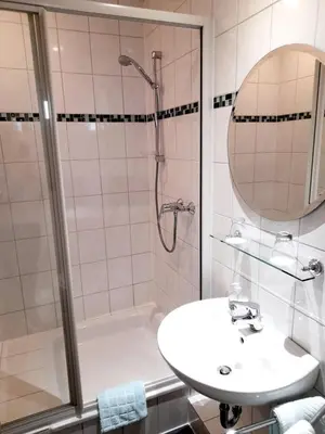 Ein Badezimmer in der Unterkunft Gaestehaus Gaes