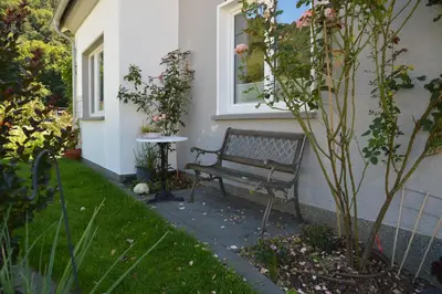 Ein Garten an der Unterkunft Ferienwohnung Wurzelecht