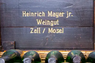 Ein Zertifikat, Auszeichnung, Logo oder anderes Dokument, das in der Unterkunft Weinhotel Mayer ausgestellt ist